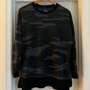 Camo oversized crewneck